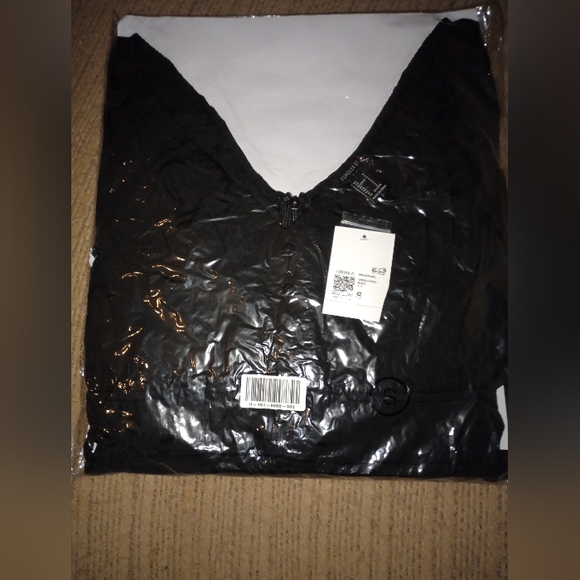 NWT Trumpet-Sleeve Flounce Romper forever 21 size small - Picture 5 of 8